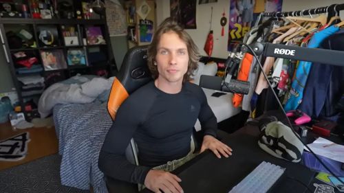 youtuber Acid